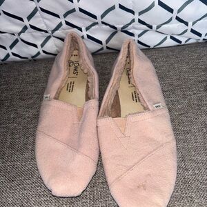 TOMS Women's Soft Pink Loafers